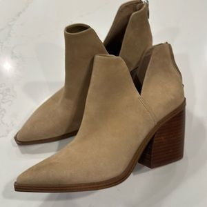 Vince Camuto Bibestie Tortilla Suede Ankle Boots